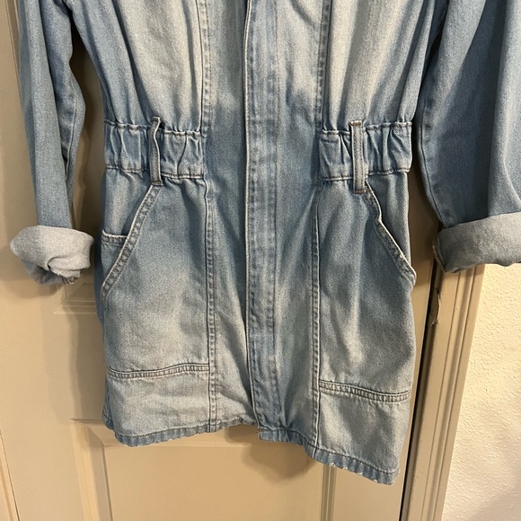 Universal Thread Denim Shirt Dress with Fitted Silhouette - Picture 4 of 6